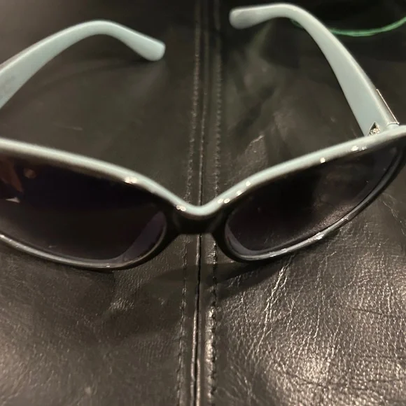 Simply Vera Vera Wang Black Oversized Women's Sunglasses - Picture 9 of 10